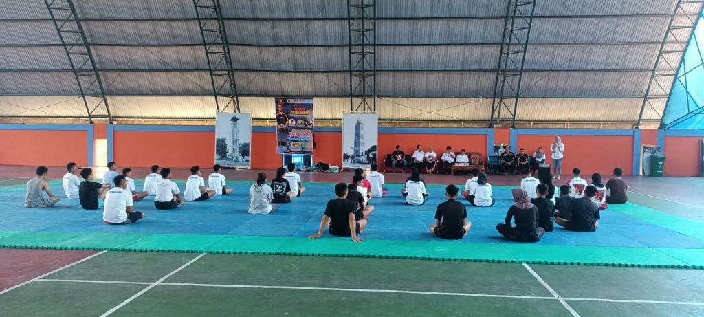 Seminar Jam Gadang KickBoxing & Workshop bersama Master Zuli Silawanto di Gor Bermawi Bukittinggi