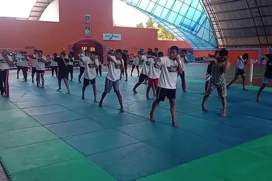 Seminar Jam Gadang KickBoxing & Workshop bersama Master Zuli Silawanto di Gor Bermawi Bukittinggi